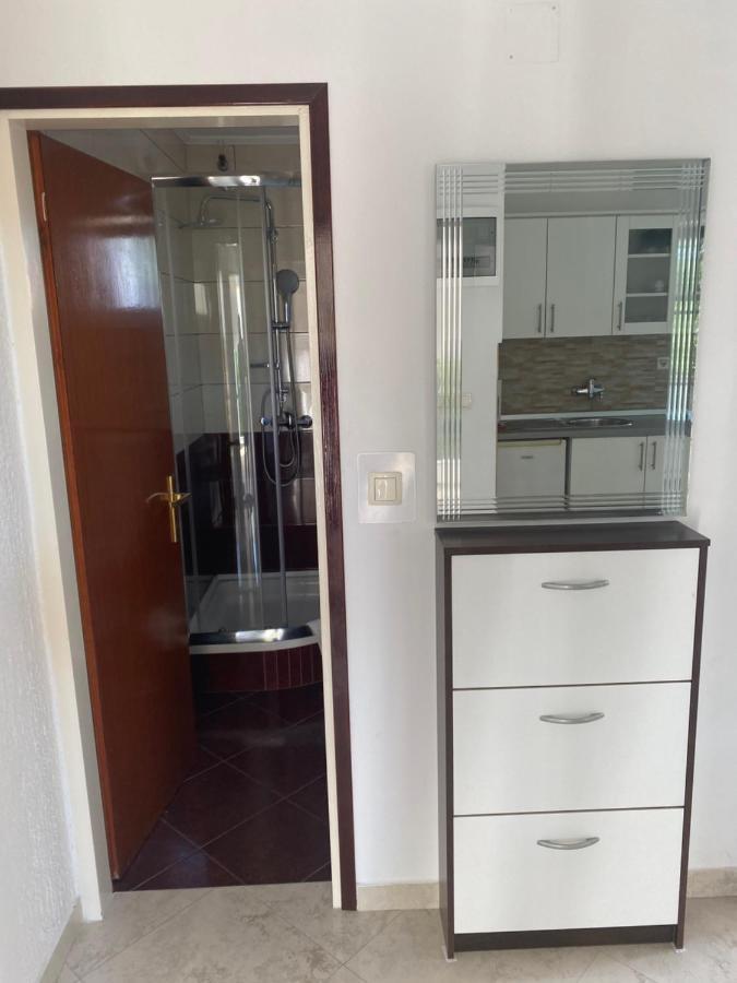 Apartments Nautica Barbat na Rabu Ngoại thất bức ảnh