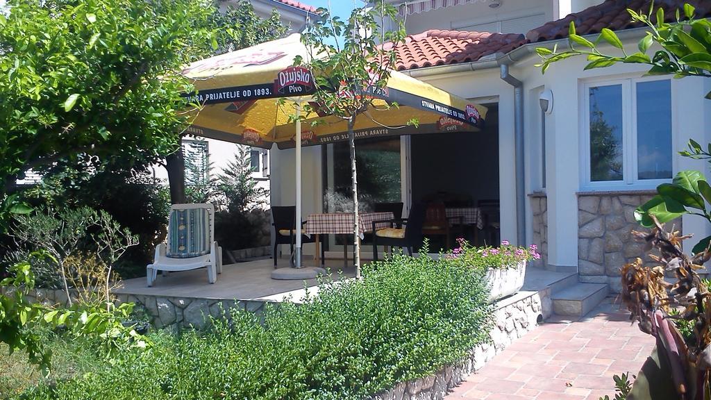 Apartments Nautica Barbat na Rabu Phòng bức ảnh